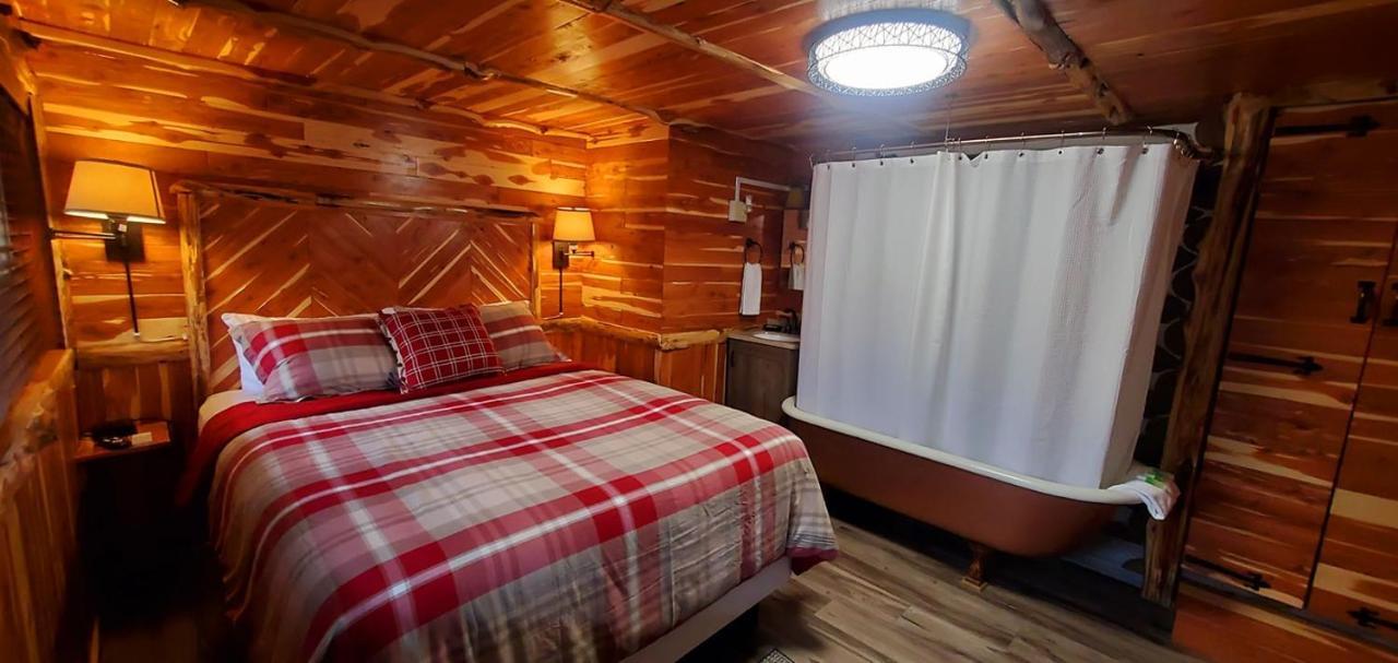 Log Cabin Inn يوريكا سبرينغز المظهر الخارجي الصورة