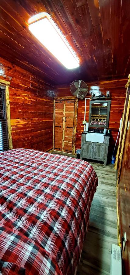 Log Cabin Inn يوريكا سبرينغز المظهر الخارجي الصورة