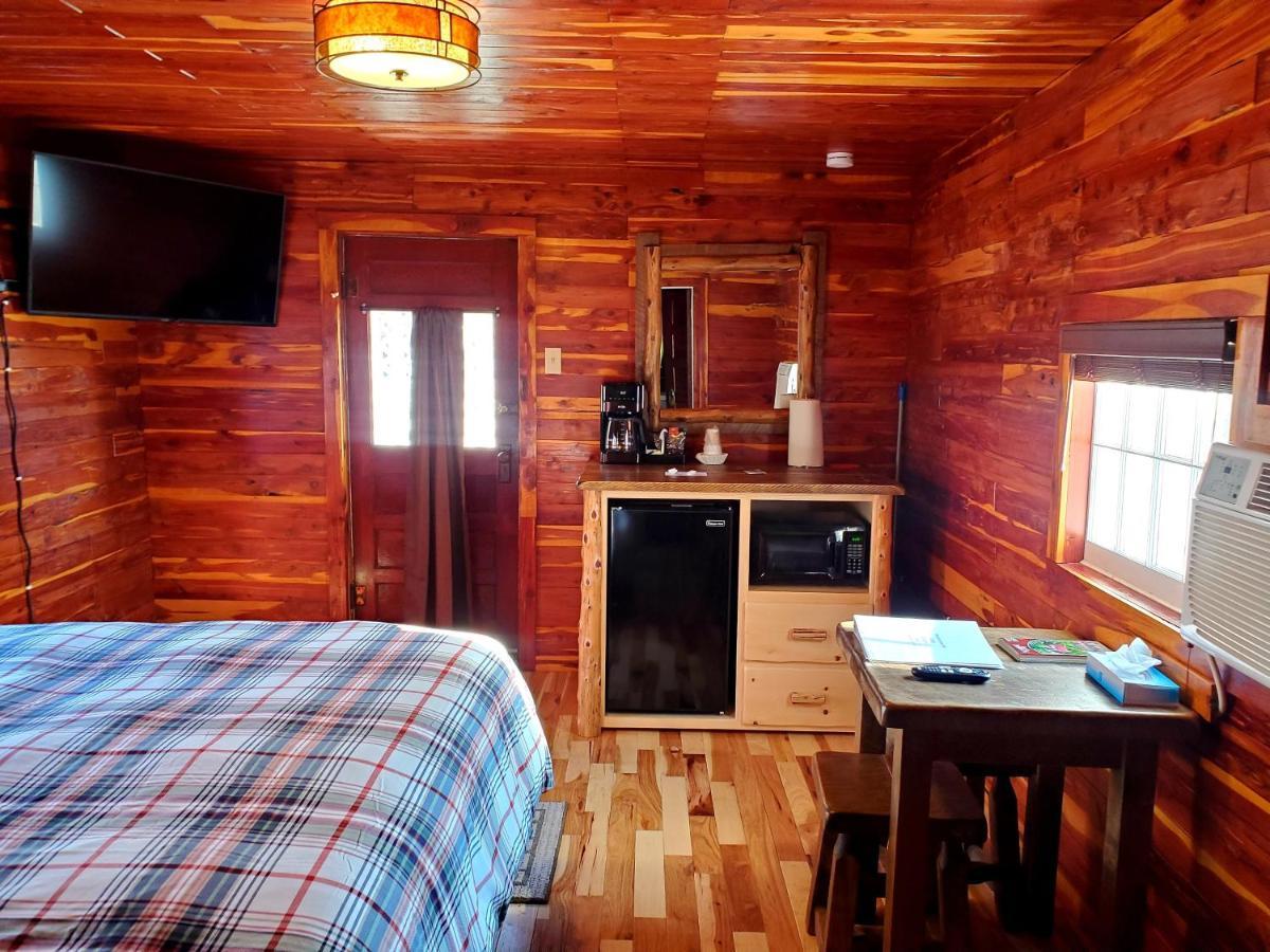 Log Cabin Inn يوريكا سبرينغز المظهر الخارجي الصورة