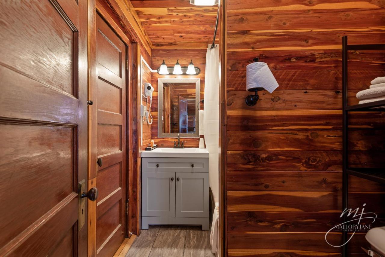 Log Cabin Inn يوريكا سبرينغز المظهر الخارجي الصورة
