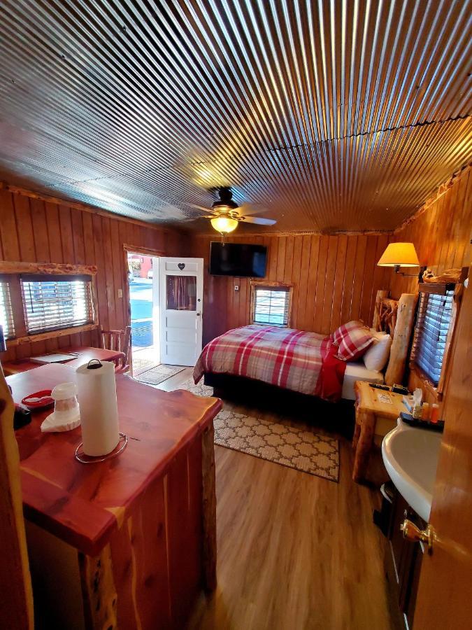 Log Cabin Inn يوريكا سبرينغز المظهر الخارجي الصورة