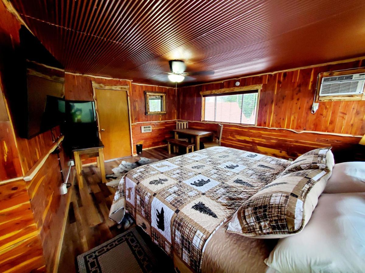 Log Cabin Inn يوريكا سبرينغز المظهر الخارجي الصورة