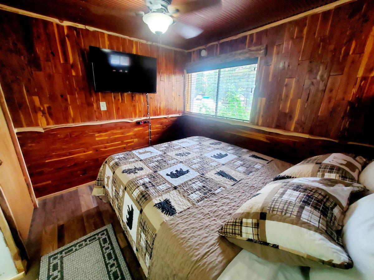 Log Cabin Inn يوريكا سبرينغز المظهر الخارجي الصورة