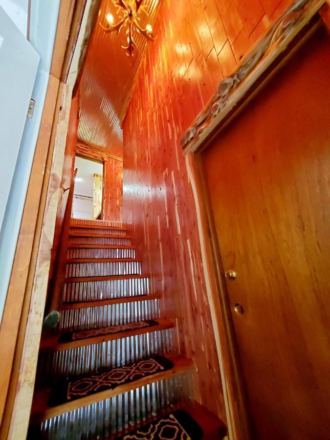 Log Cabin Inn يوريكا سبرينغز المظهر الخارجي الصورة