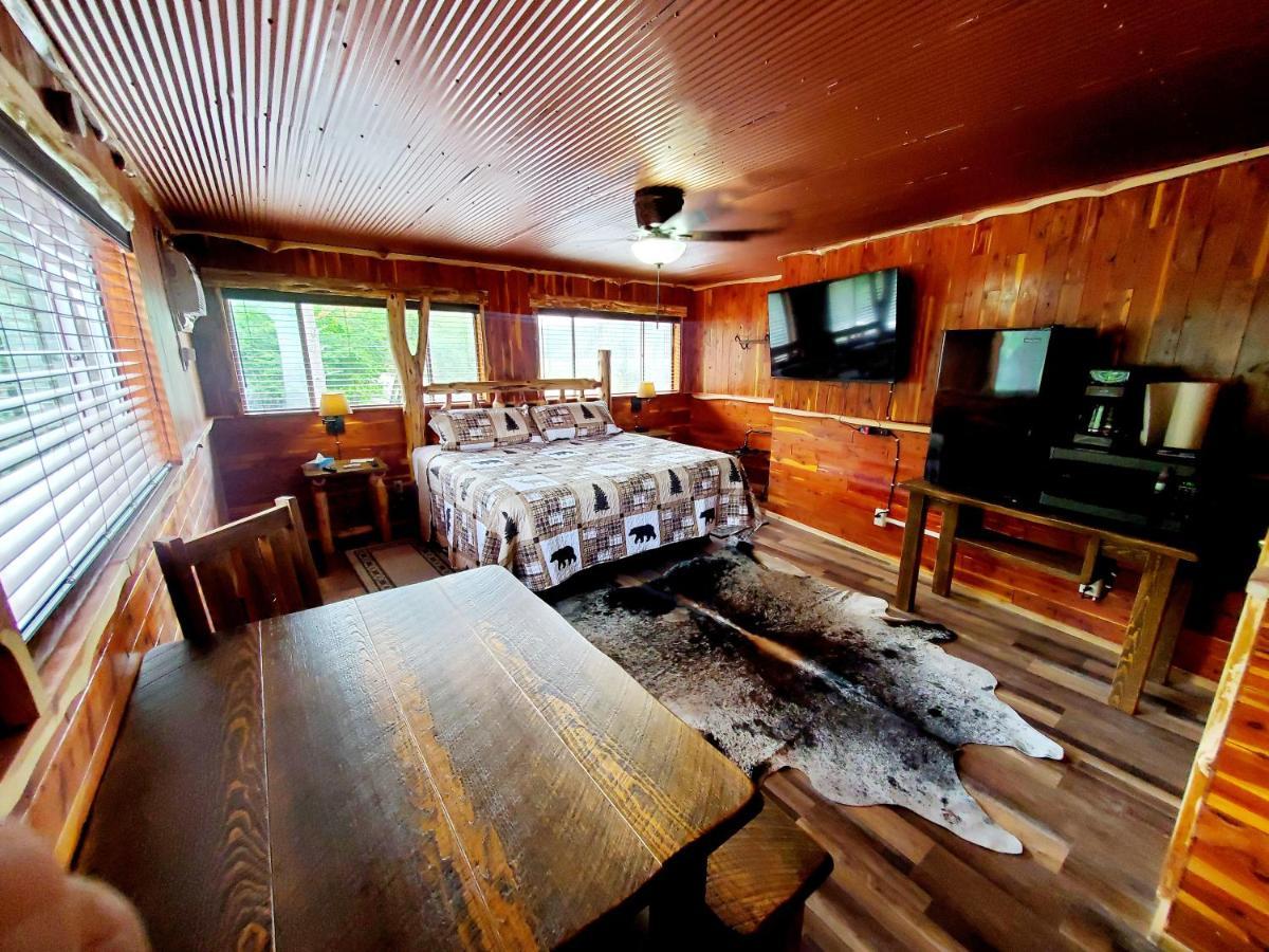 Log Cabin Inn يوريكا سبرينغز المظهر الخارجي الصورة