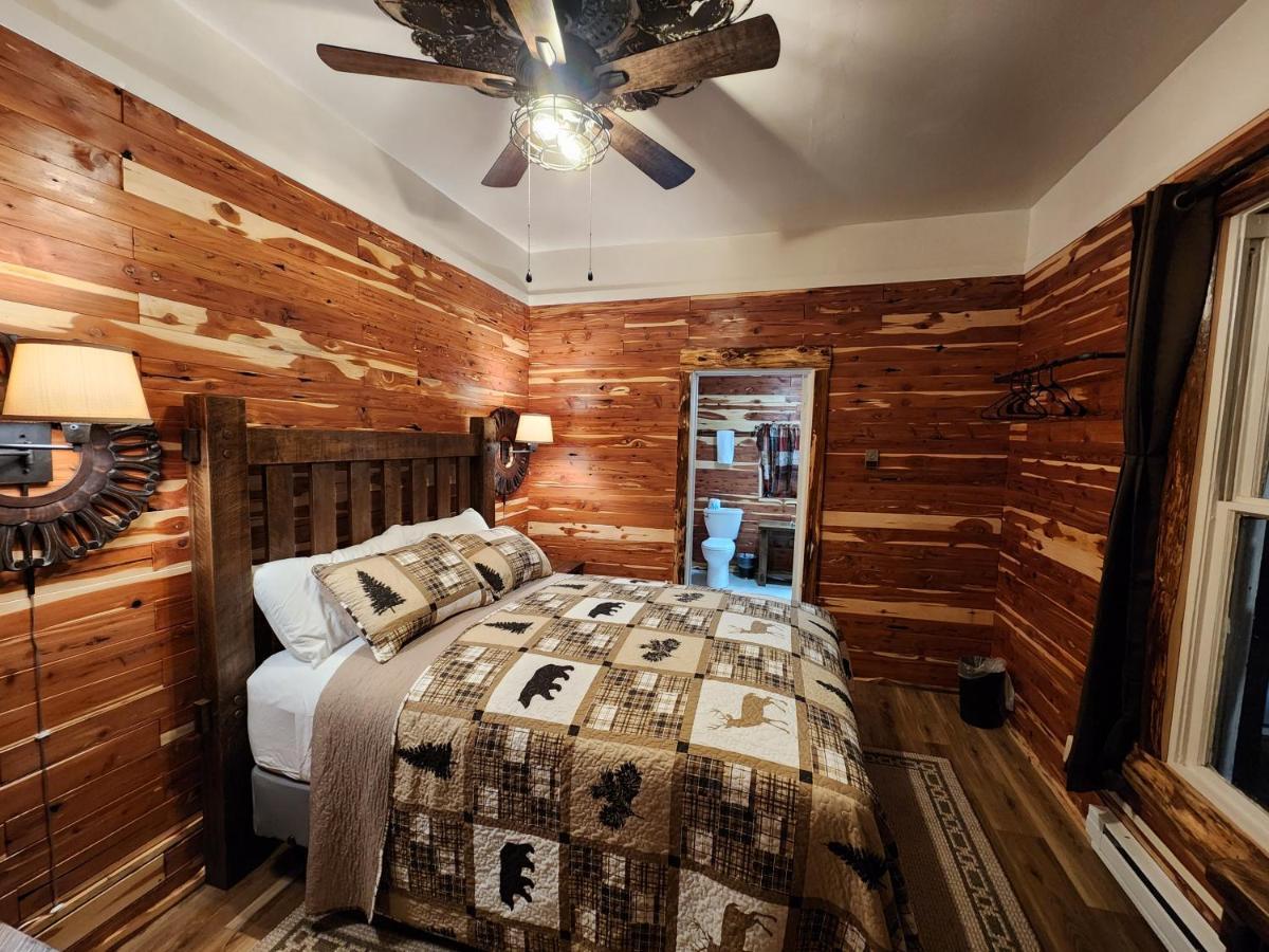 Log Cabin Inn يوريكا سبرينغز المظهر الخارجي الصورة